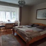 Apartment Steinadler Quiet Location Garden, Private Parking Pet Friendly *