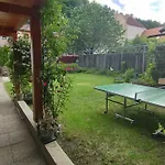 Steinadler Quiet Location Garden, Private Parking Pet Friendly Apartment *