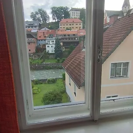 Steinadler Quiet Location Garden, Private Parking Pet Friendly *