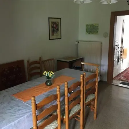 Apartment Steinadler Kertes Haz Csendes Helyen Sajat Parkoloval Kutyabarat