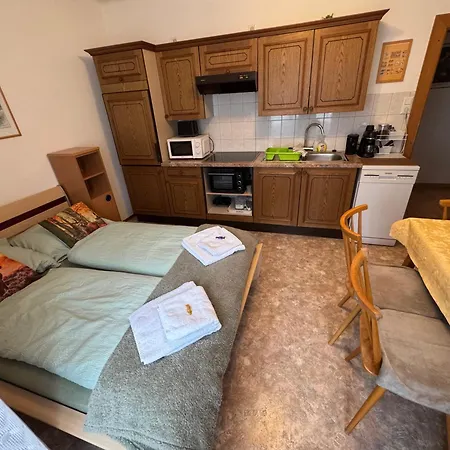 Steinadler Quiet Location Garden, Private Parking Pet Friendly Daire