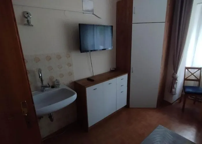 Steinadler Quiet Location Garden, Private Parking Pet Friendly