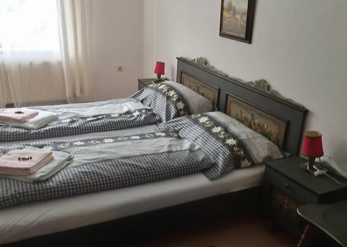 Steinadler Dog-friendly, Quiet, Garden House With Private Parking&beautiful Views - Kertes Egy áráért Murau