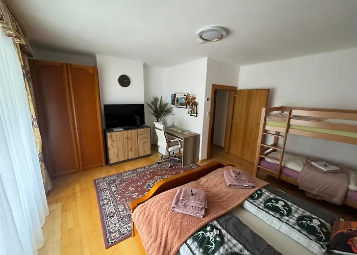 Steinadler Dog-friendly, Quiet, Garden House With Private Parking&beautiful Views - Kertes Egy áráért Apartman